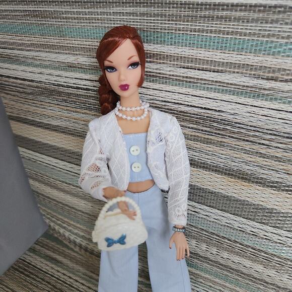 1/6 fashion doll outfit complete with shoes and accessories - Picture 3 of 7